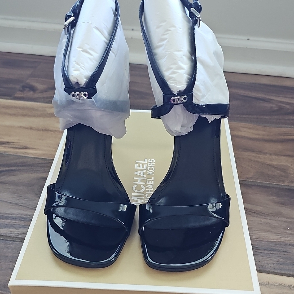 Michael Kors Black Heels Elegant Design